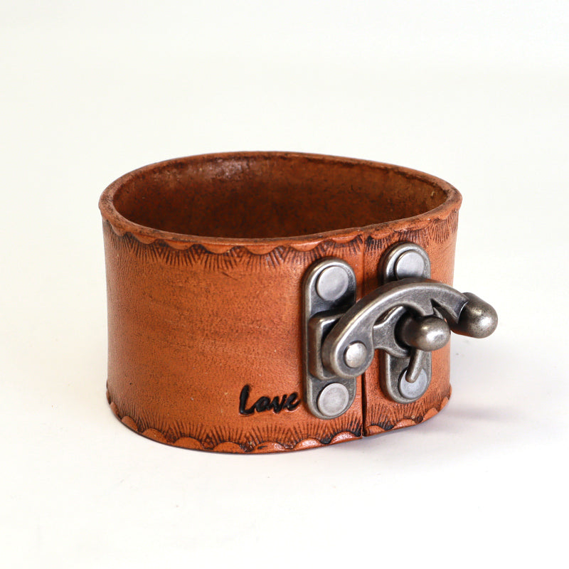 Latch Clasp Cuff - Leather - Fearless hART