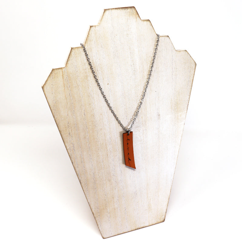 Pendant Necklaces - Leather